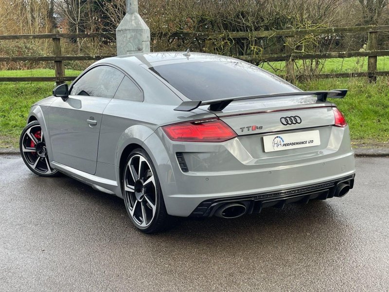 AUDI TT RS