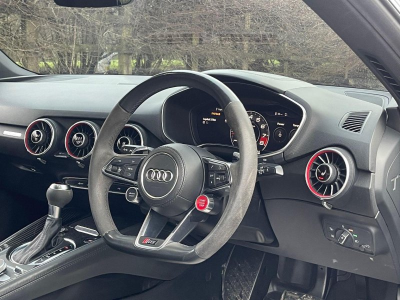 AUDI TT RS