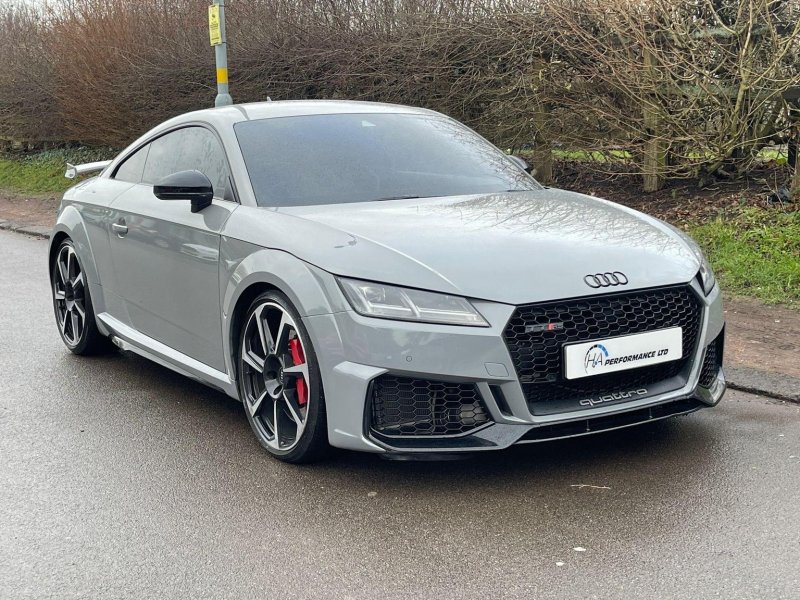 AUDI TT RS