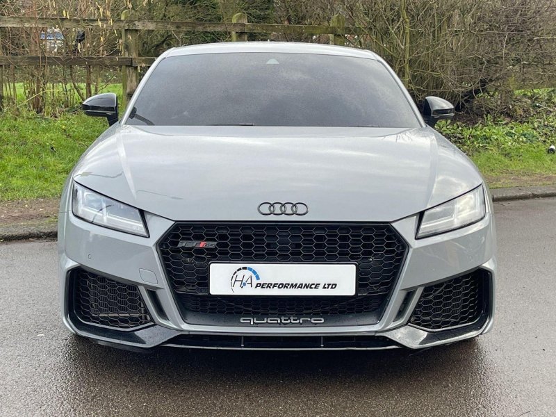 AUDI TT RS