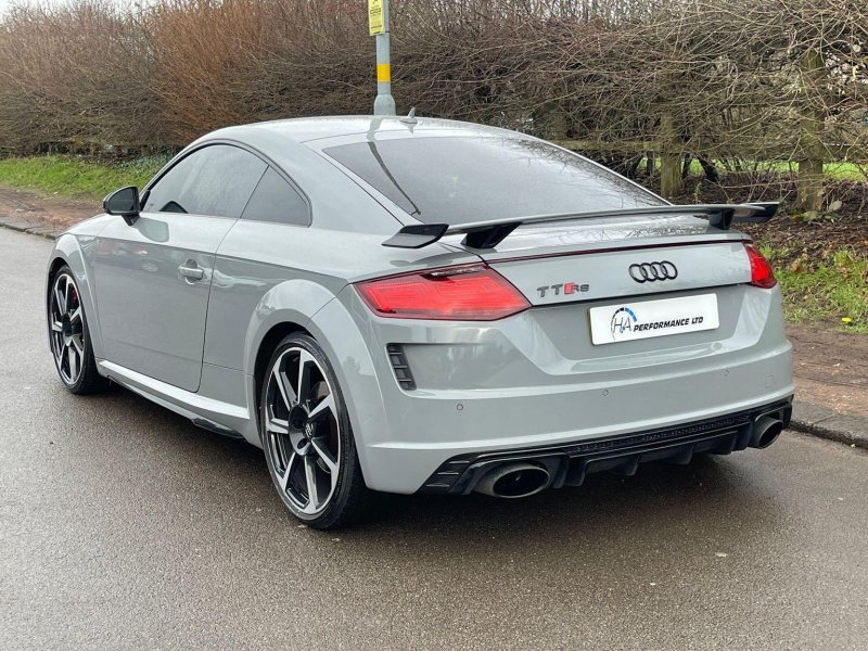 AUDI TT RS