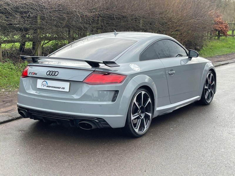AUDI TT RS