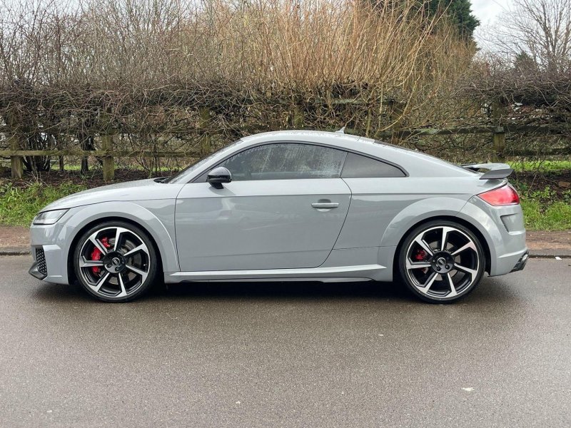 AUDI TT RS