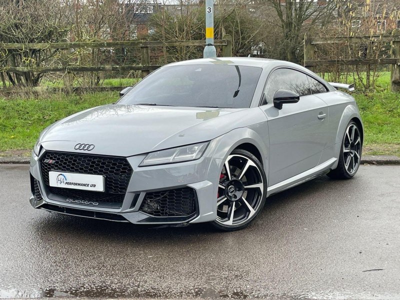 AUDI TT RS