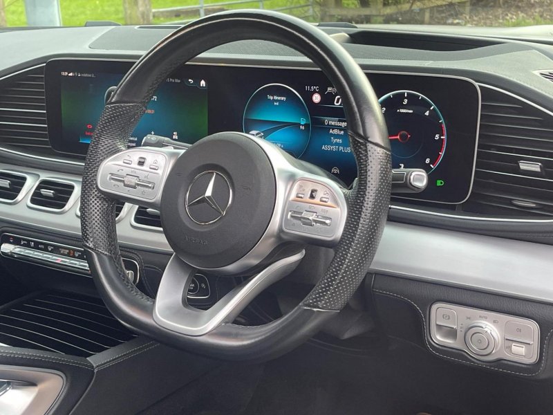 MERCEDES-BENZ GLS
