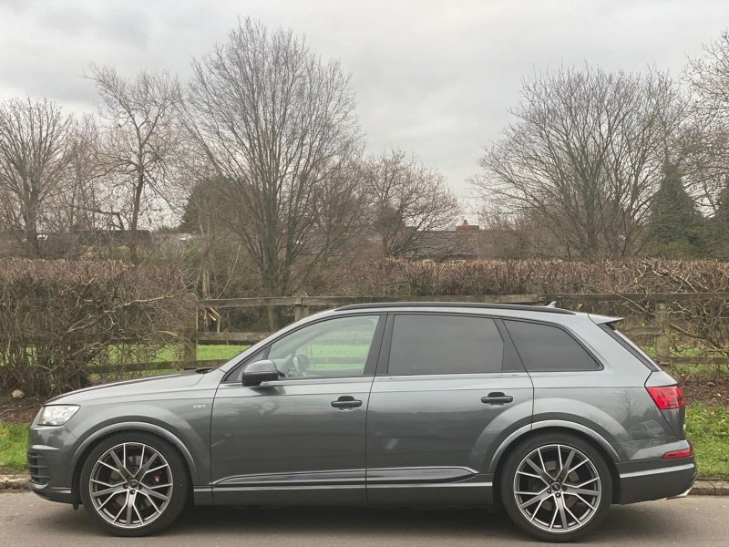 AUDI SQ7