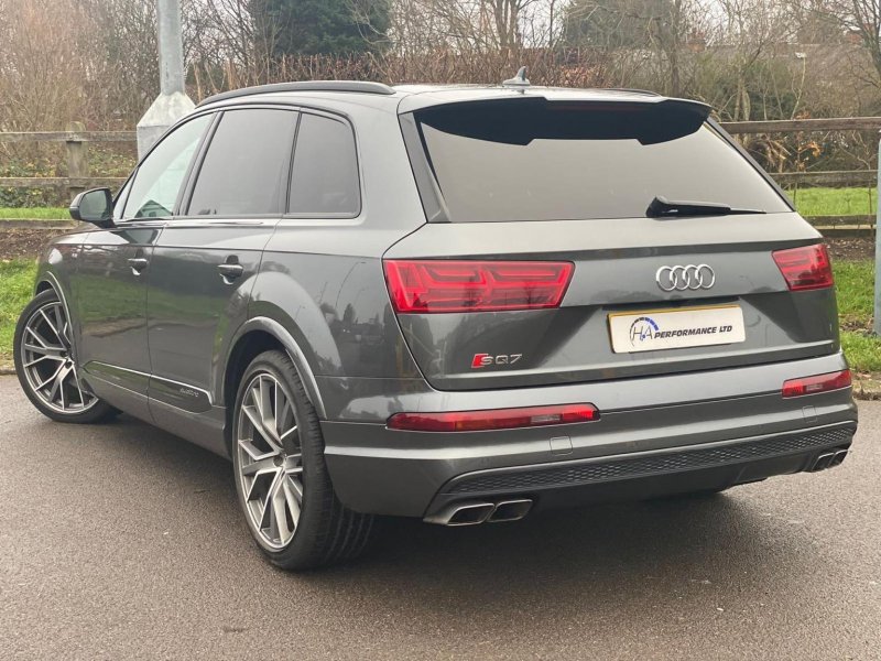 AUDI SQ7