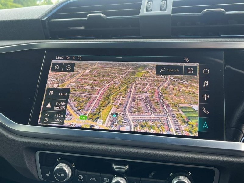 AUDI RS Q3