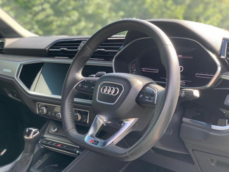 AUDI RS Q3