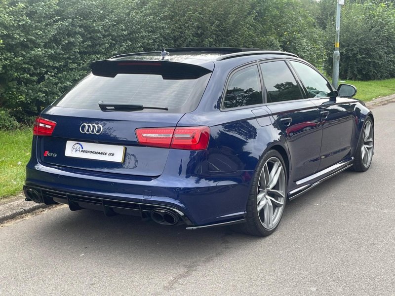 AUDI RS6