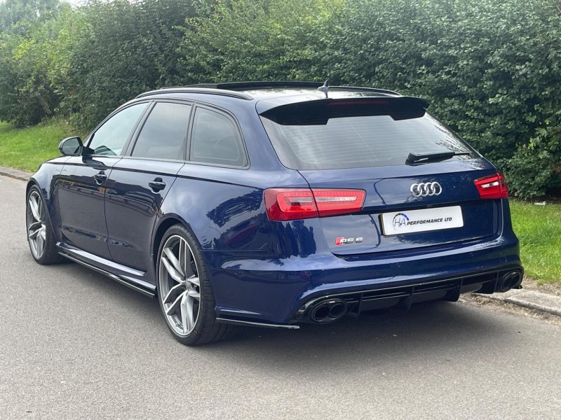 AUDI RS6