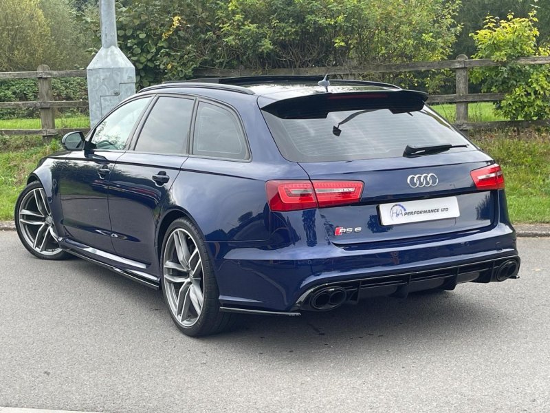 AUDI RS6