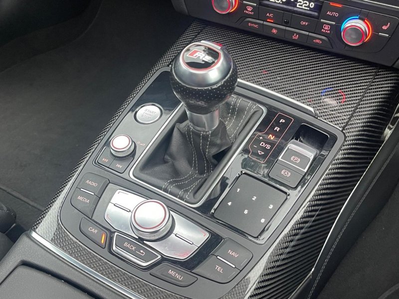 AUDI RS6