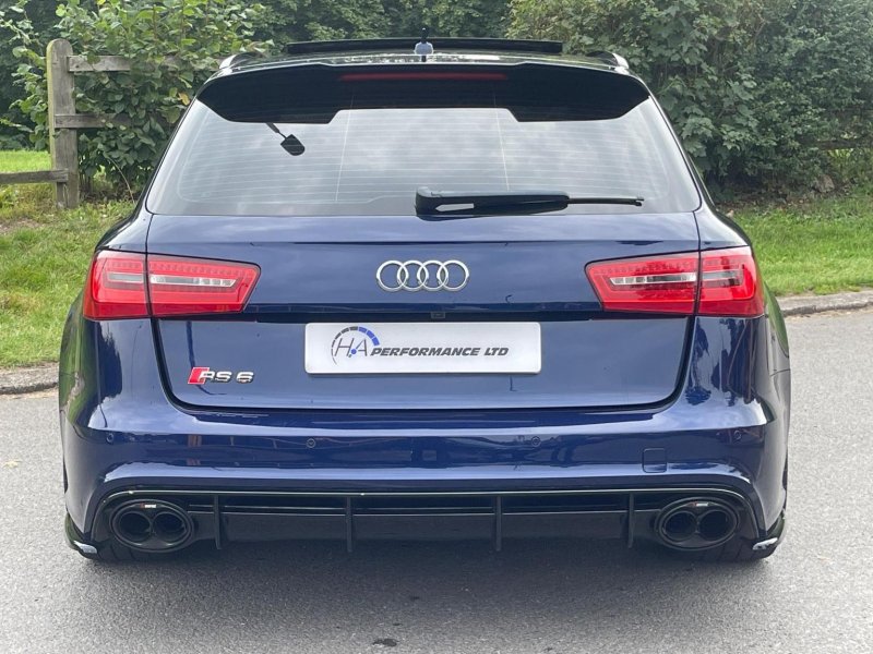 AUDI RS6
