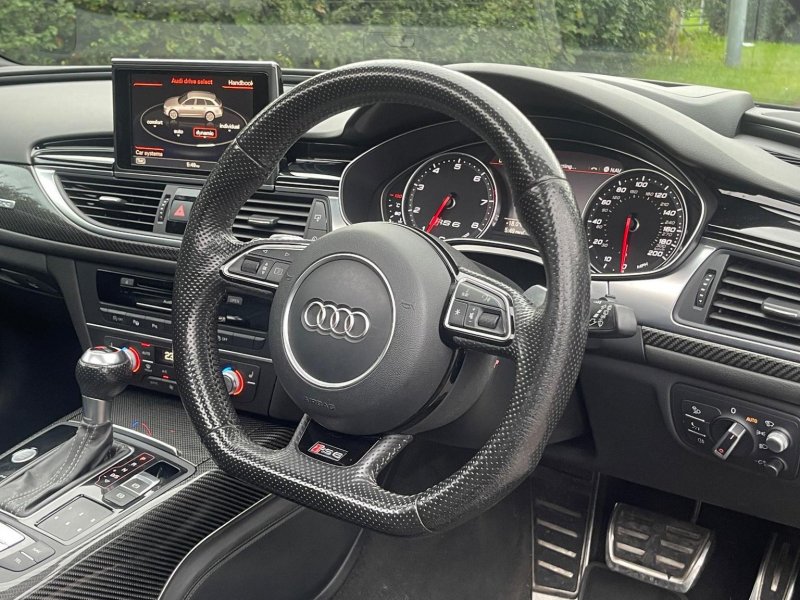 AUDI RS6