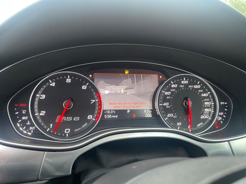 AUDI RS6