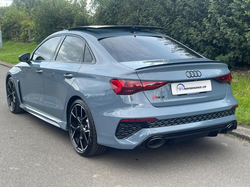AUDI RS3