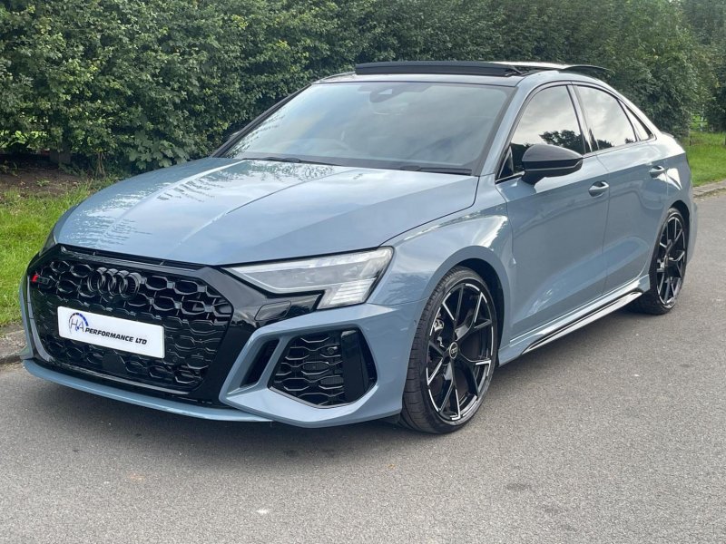 AUDI RS3
