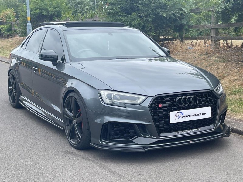 AUDI RS3