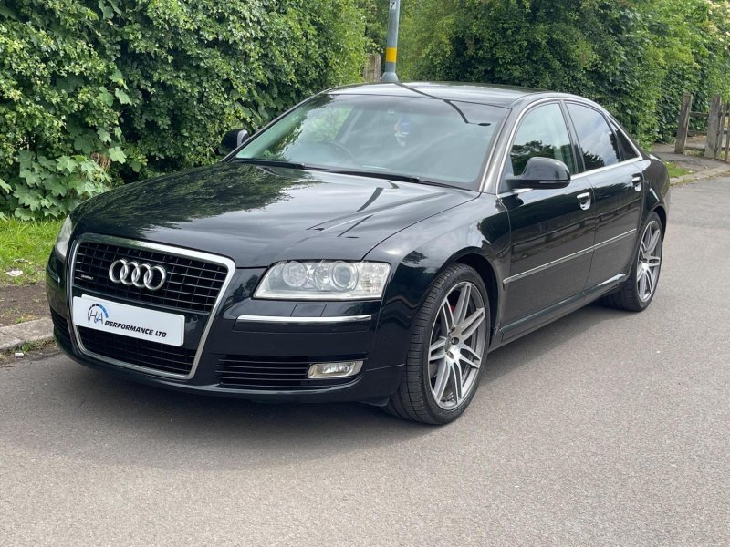 AUDI A8