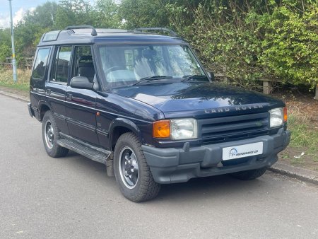 LAND ROVER DISCOVERY 4.0i V8 GS 5dr (7 Seats)